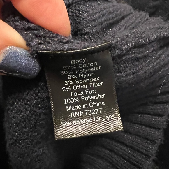 Plus size Sweater - Picture 8 of 9